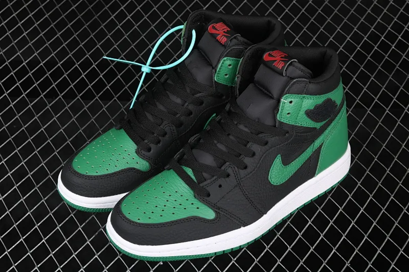 All categories Air Jordan Jordan series basketball shoes Air Jordan 1 High Air Jordan 1 "Pine Green" AJ1 Joe 1 retro black and green 555088-030